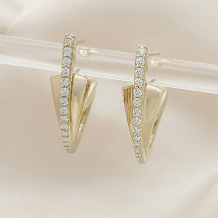 Single-C Motif Earrings Diamond Set - Yellow Gold