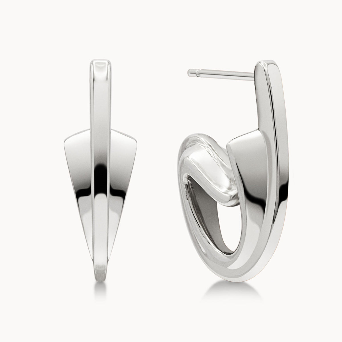 Single-C Motif Earrings - White Gold